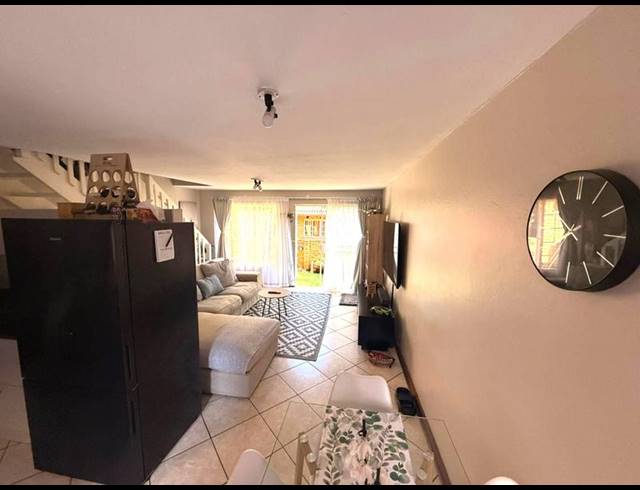 2 BEDROOM DUPLEX FOR SALE IN MORELETAPARK